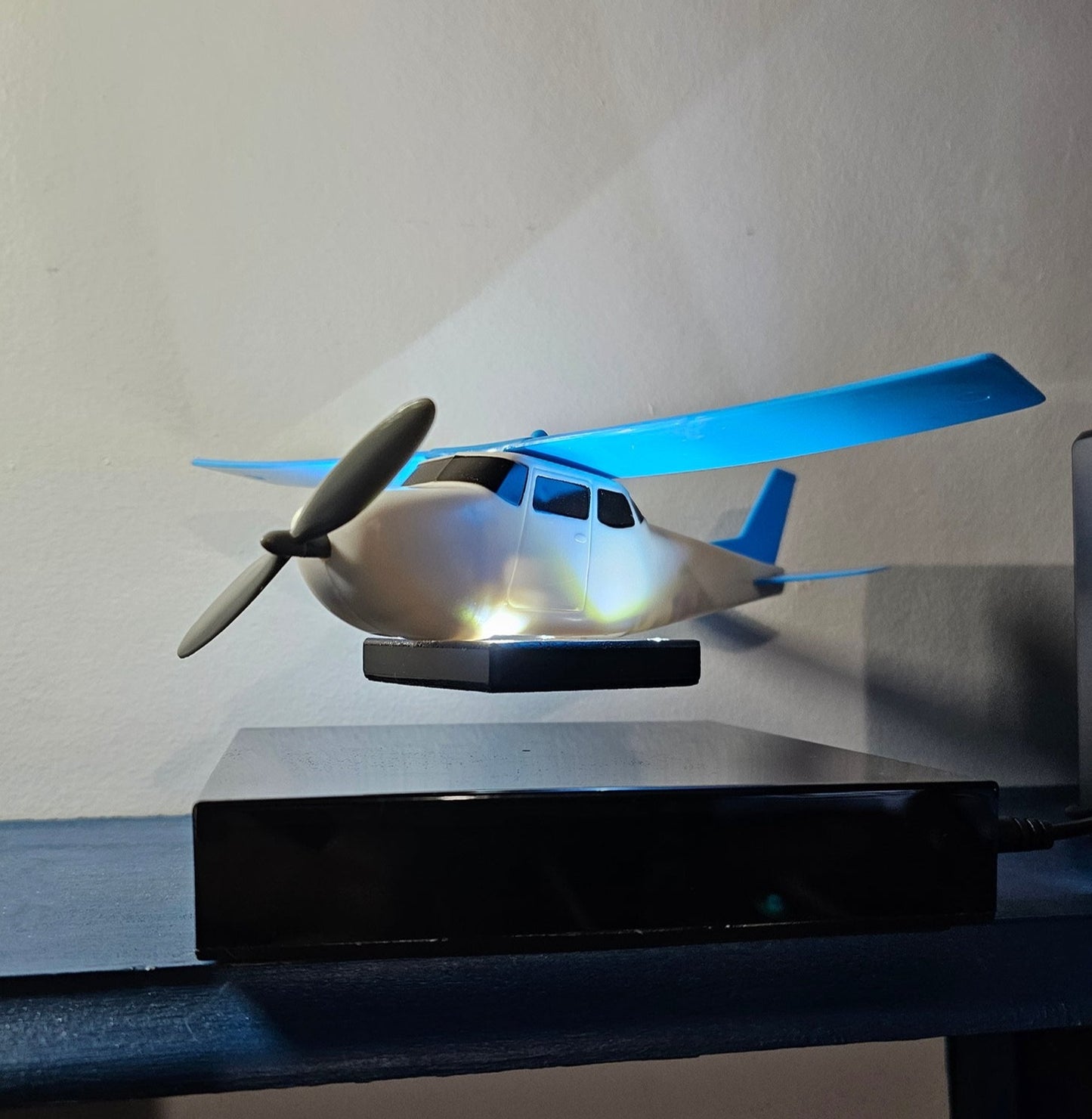 Levita Luxe